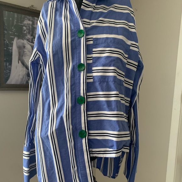 Button down shirt - Picture 2 of 4